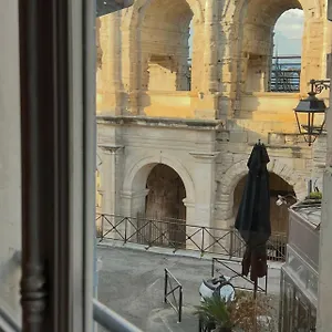 https://holiday-in-arles-appartement-de-lamphitheatre.fr-provencehotel.com