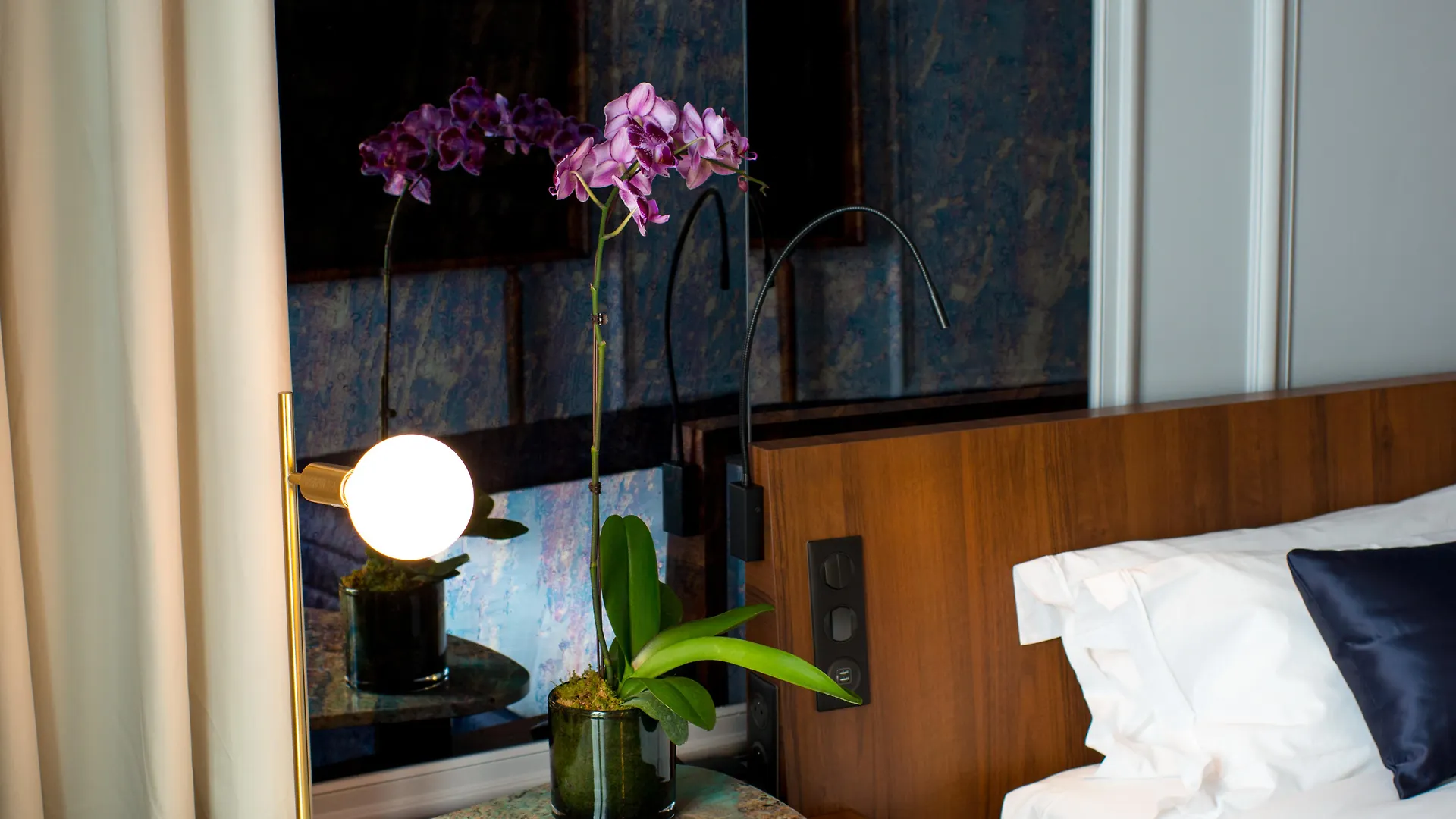 M Social Hotel Paris Opera 4*,  France